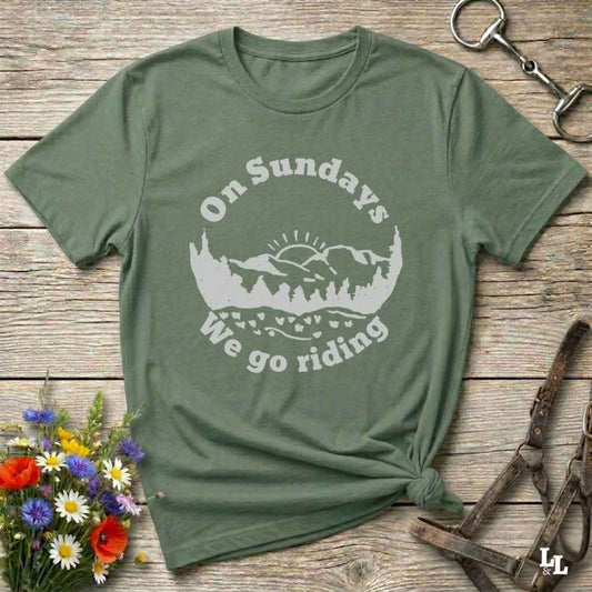 green horse girl shirt, horse mom shirt, horse lover, horse girl, Funny horse lover gifts, Funny horse shirts, Horse girl gifts, Equestrian graphic tees, fathers day gift, Sarcastic horse shirt